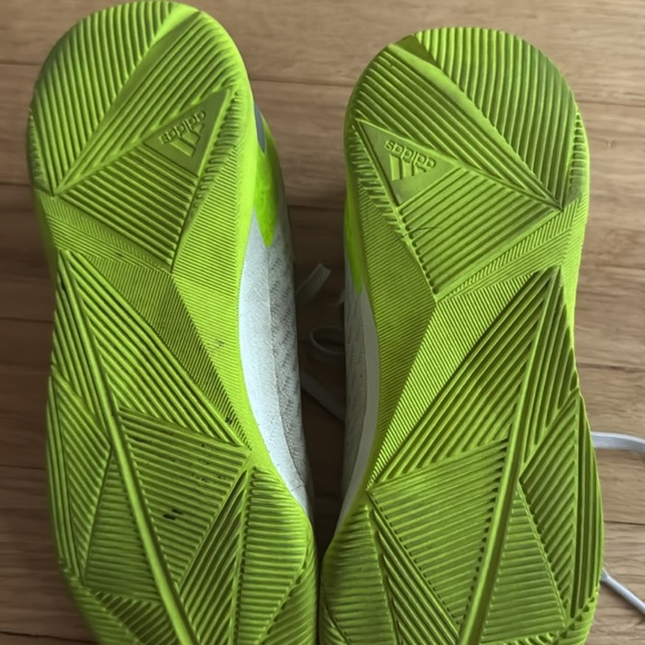 Adidas Predator Turf Shoes Youth 2.5 - Picture 3 of 3